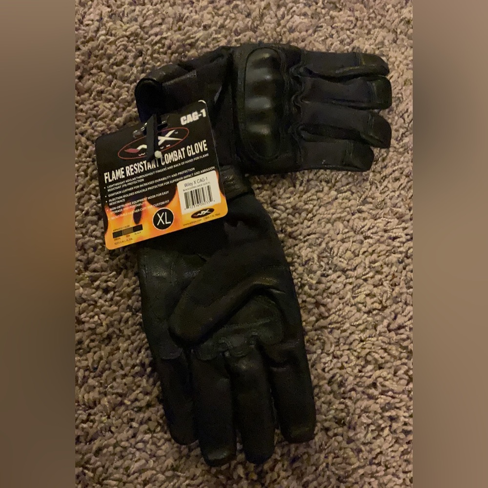 WileyXMilitaryFlame ResistantCombatKnuckles
ProtectionCAG-1
BlackLeatherGlovesXL